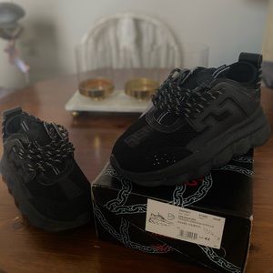 Versace chain Reaction triple black